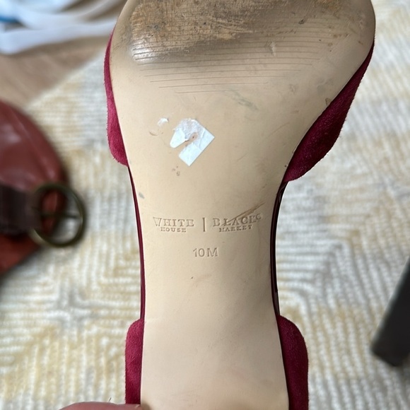 Stiletto cut out suede pumps in a cranberry wine magenta shade - Picture 4 of 6